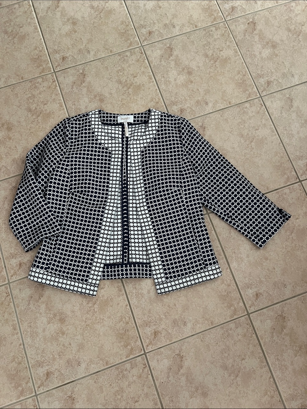 Laundry By Shelli Segal Black and White Geometric Open-Front Jacket